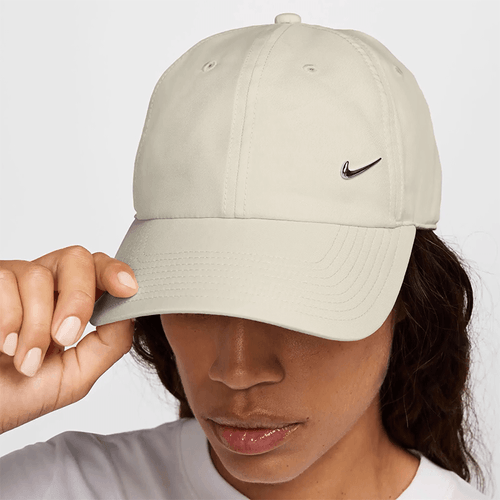 Gorra Nike Club Unstructured Metal Beige