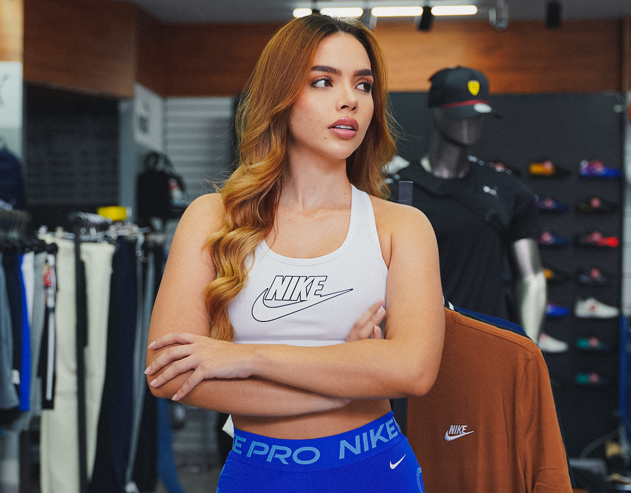 MUJER